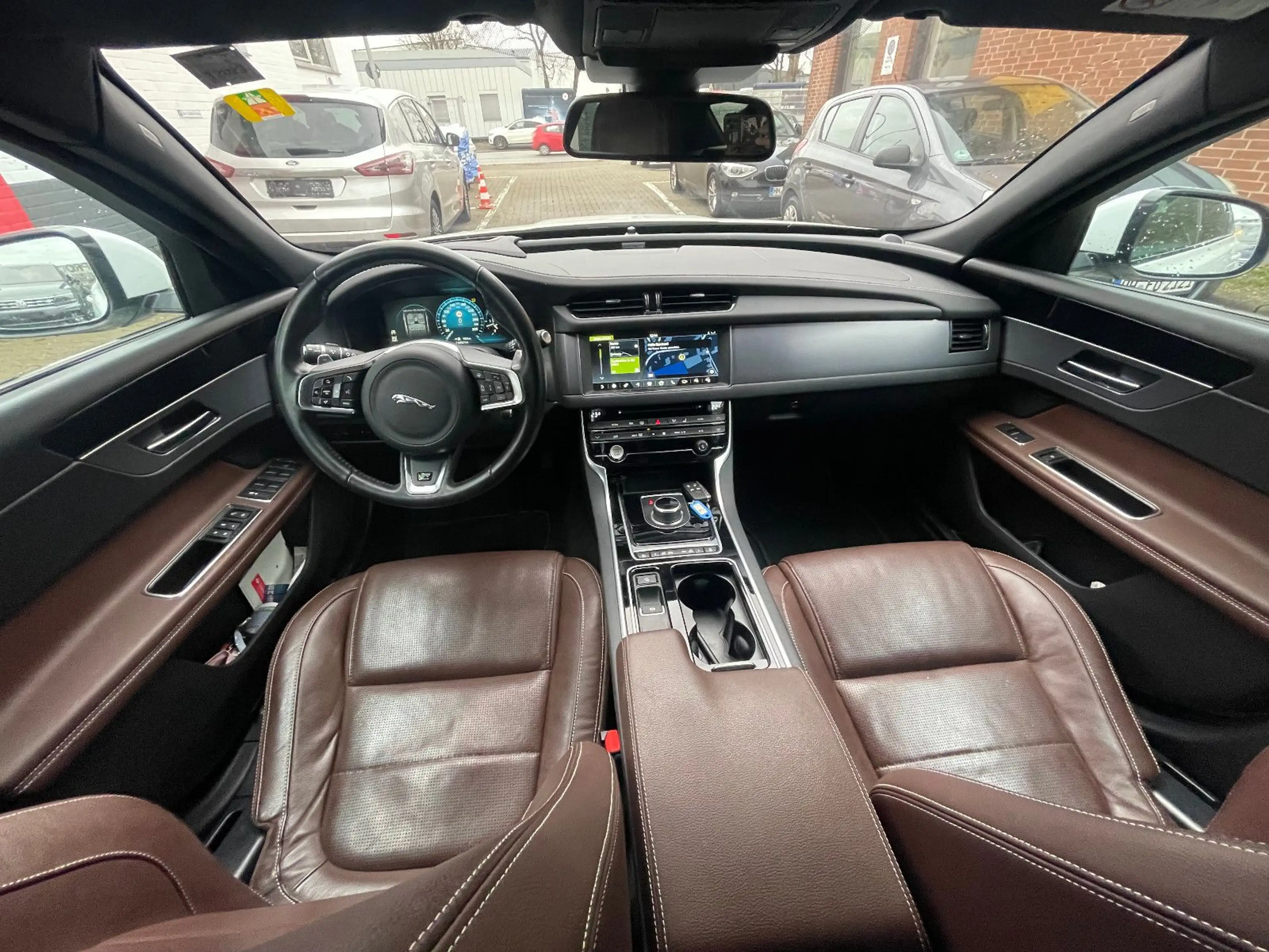 Jaguar XF 30d 300PS R-Sport Aut.*HEAD-UP*DIGITALTACHO — photo 10