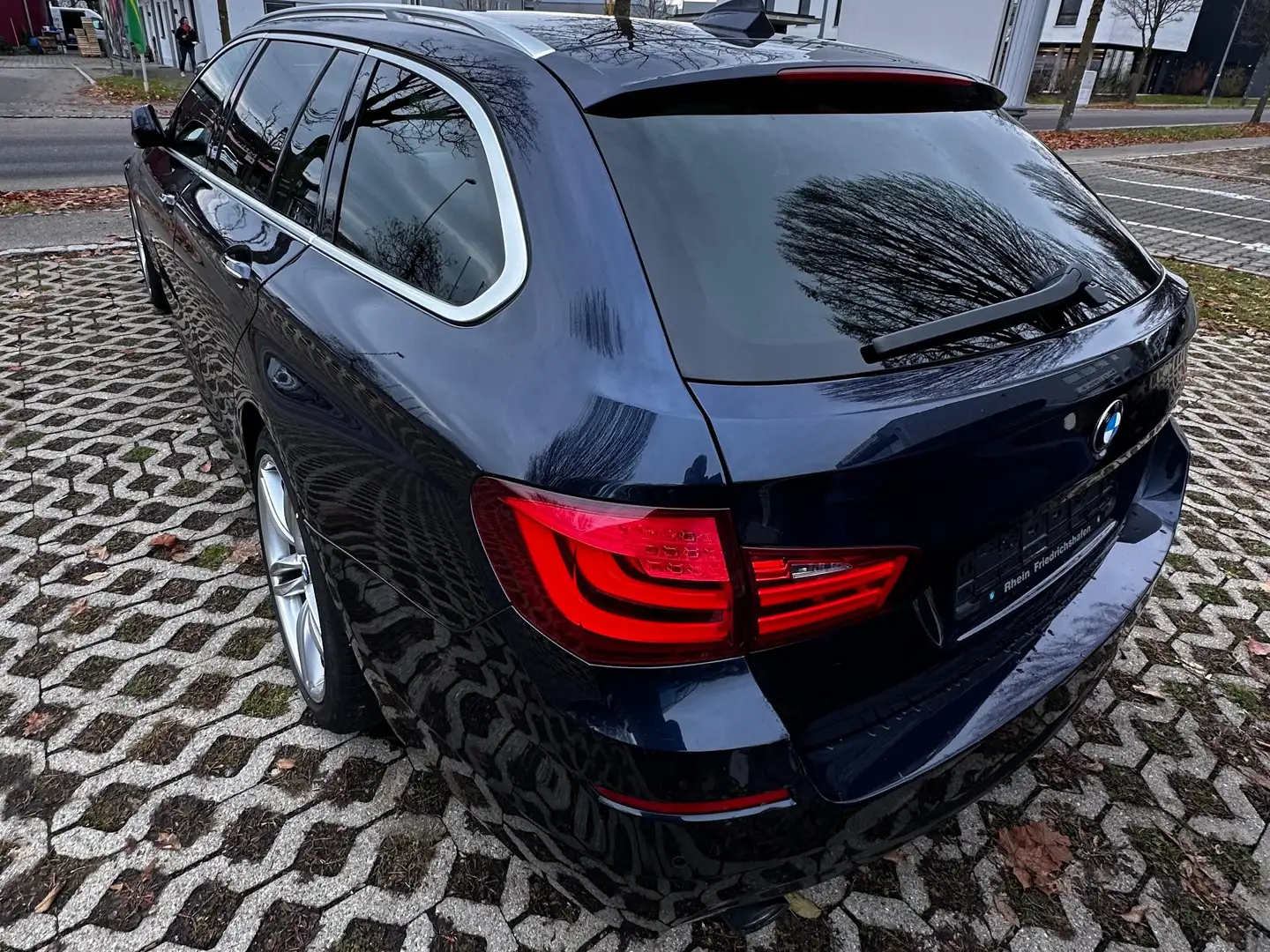 BMW 535 535d xDrive Touring Sport-Aut. Blau - 1