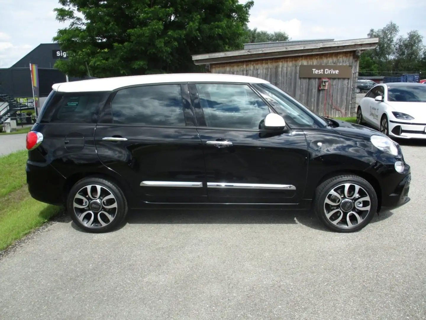 Fiat 500L 1,6 MultiJet 120 SCR Mirror Schwarz - 2
