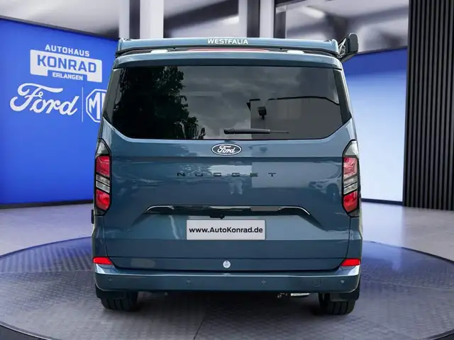 Ford Titanium 320l1 view 6