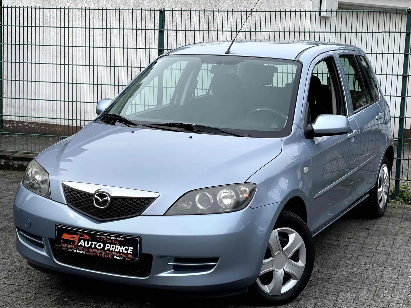 Mazda 2 2 1.4 Active+ KLIMA+ E-FENSTER+ 1 HAND Azul - 1