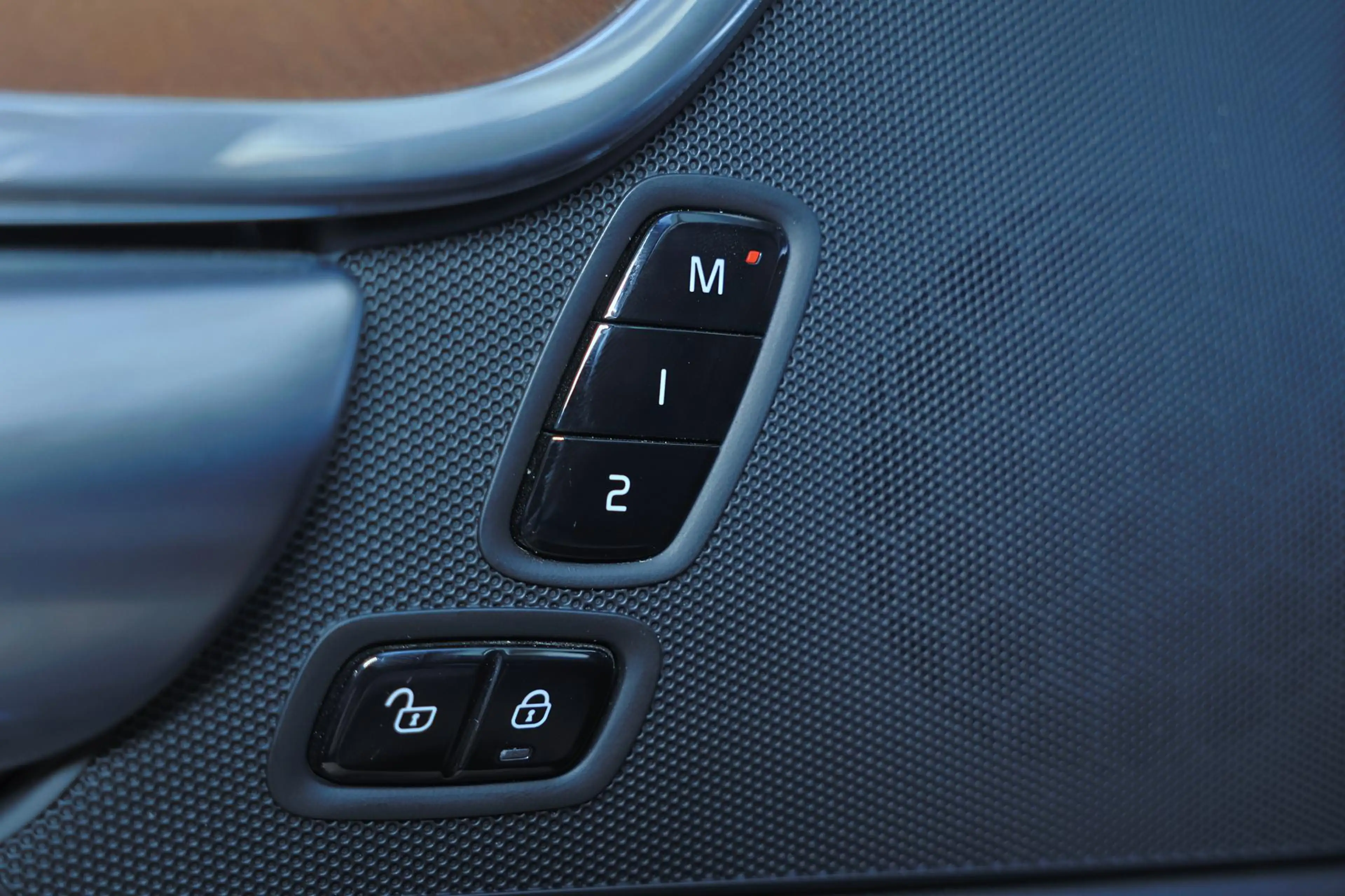 Volvo S90 2.0 T4 Business Luxury + — photo 13