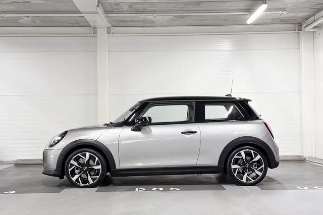 Mini Hatch view 2
