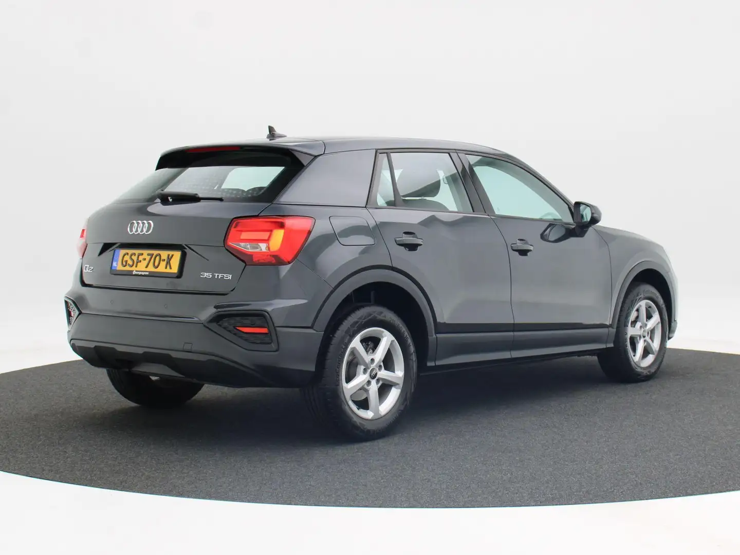 Audi Q2 35 TFSi 150 Pk Automaat Pro Line | Carplay | Cruis Grijs - 2