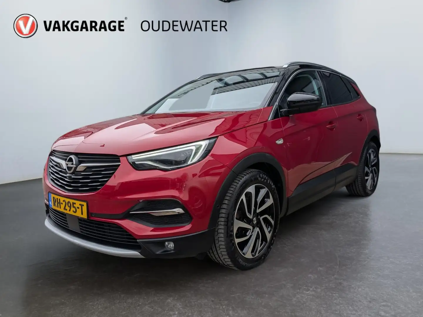 Opel Grandland X 1.2 Turbo Innovation * Leer * Camera * Trekhaak * Rouge - 1