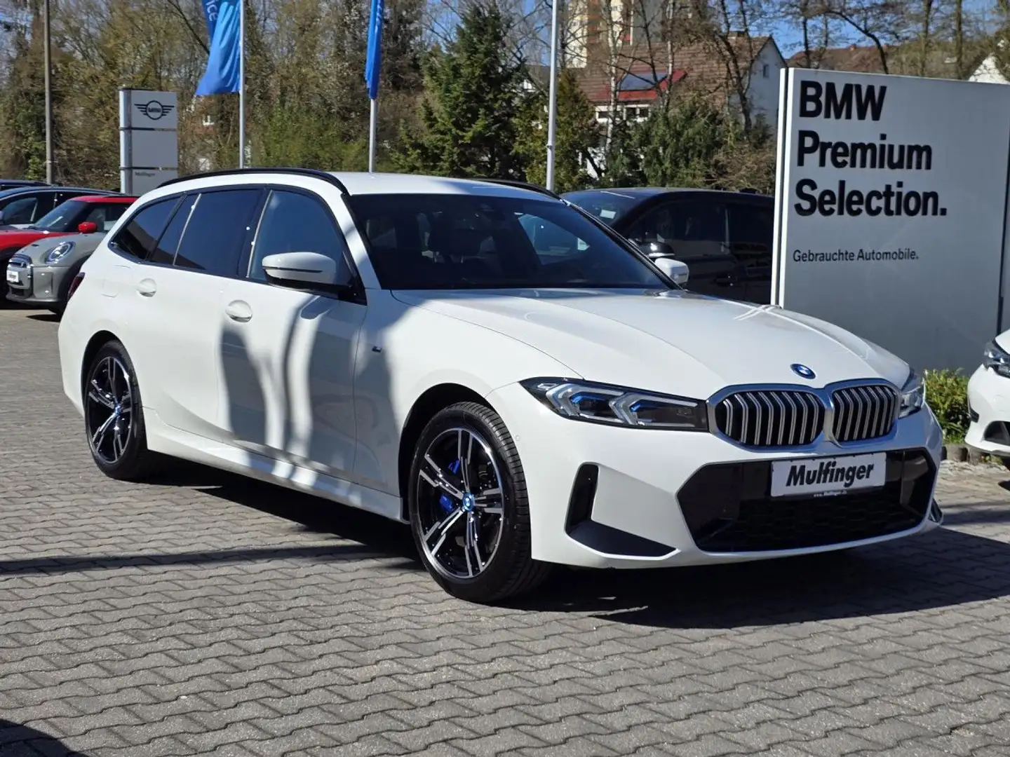 BMW 330 e T.xDr. M Sport Leder HUD HiFi AHK Leas488,- Wit - 2