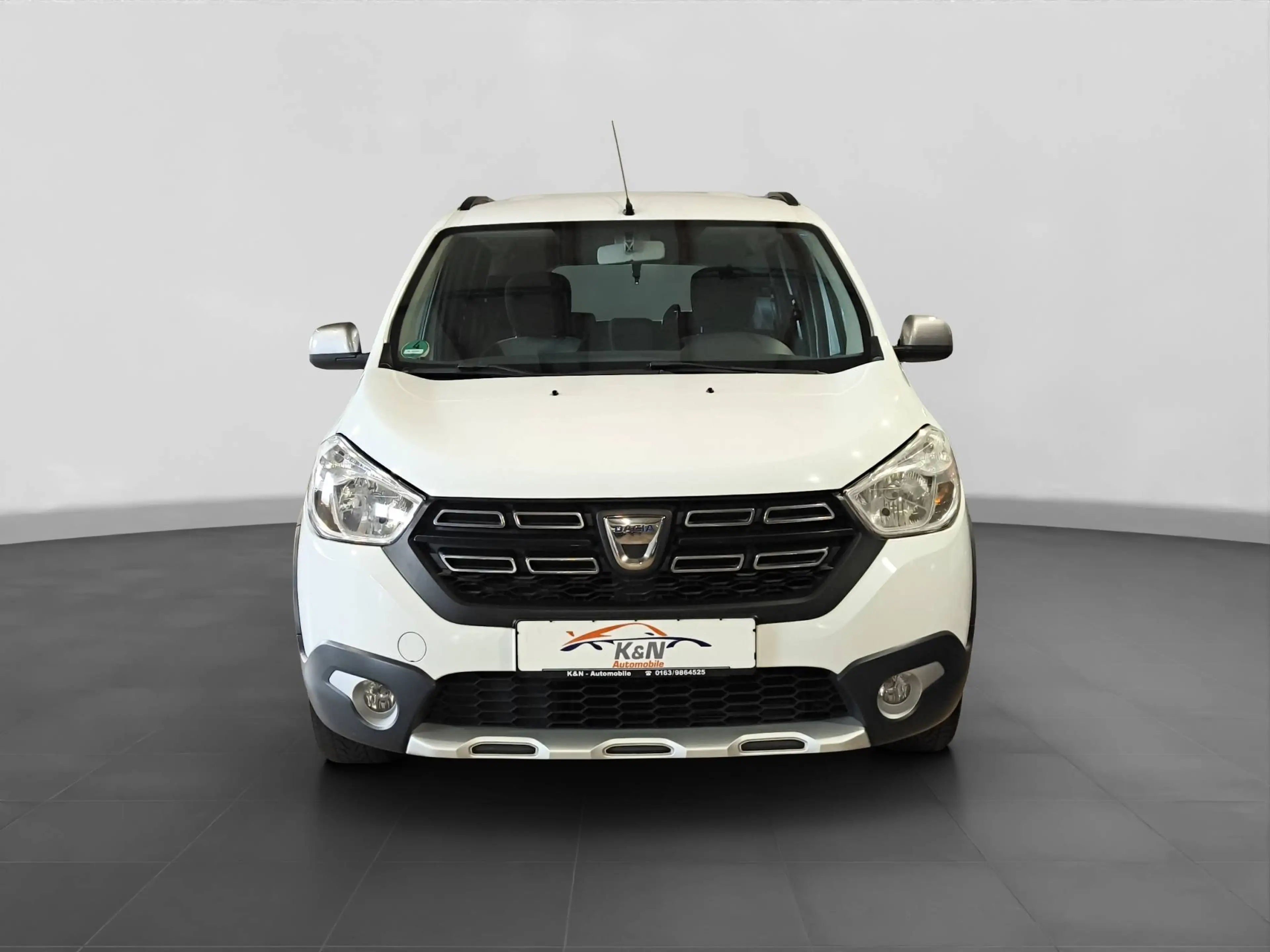 Dacia Lodgy Stepway*7 Sitze*AHK*Kamera*SHZ*Temp*1.Hand — photo 2