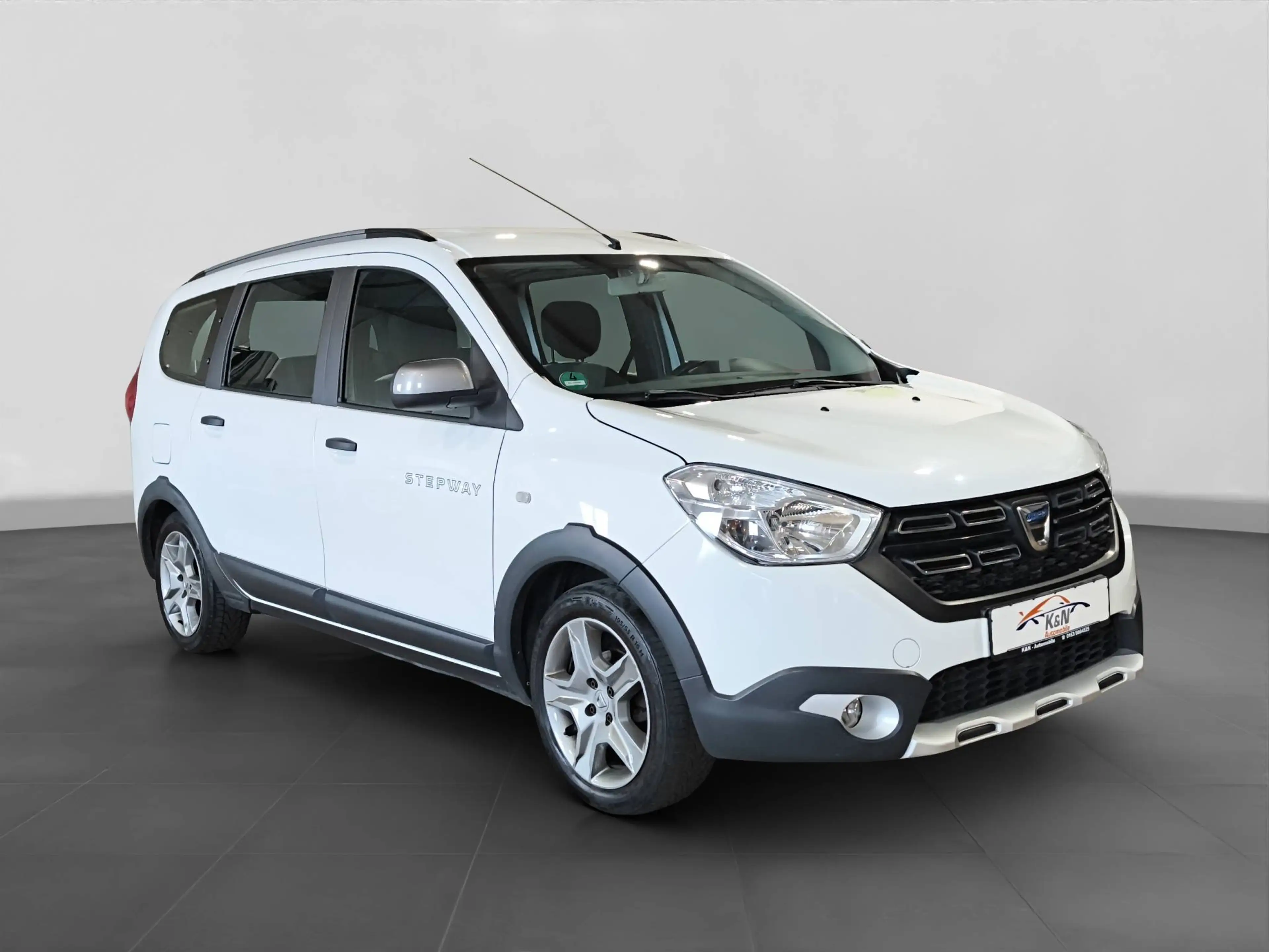 Dacia Lodgy Stepway*7 Sitze*AHK*Kamera*SHZ*Temp*1.Hand — photo 3