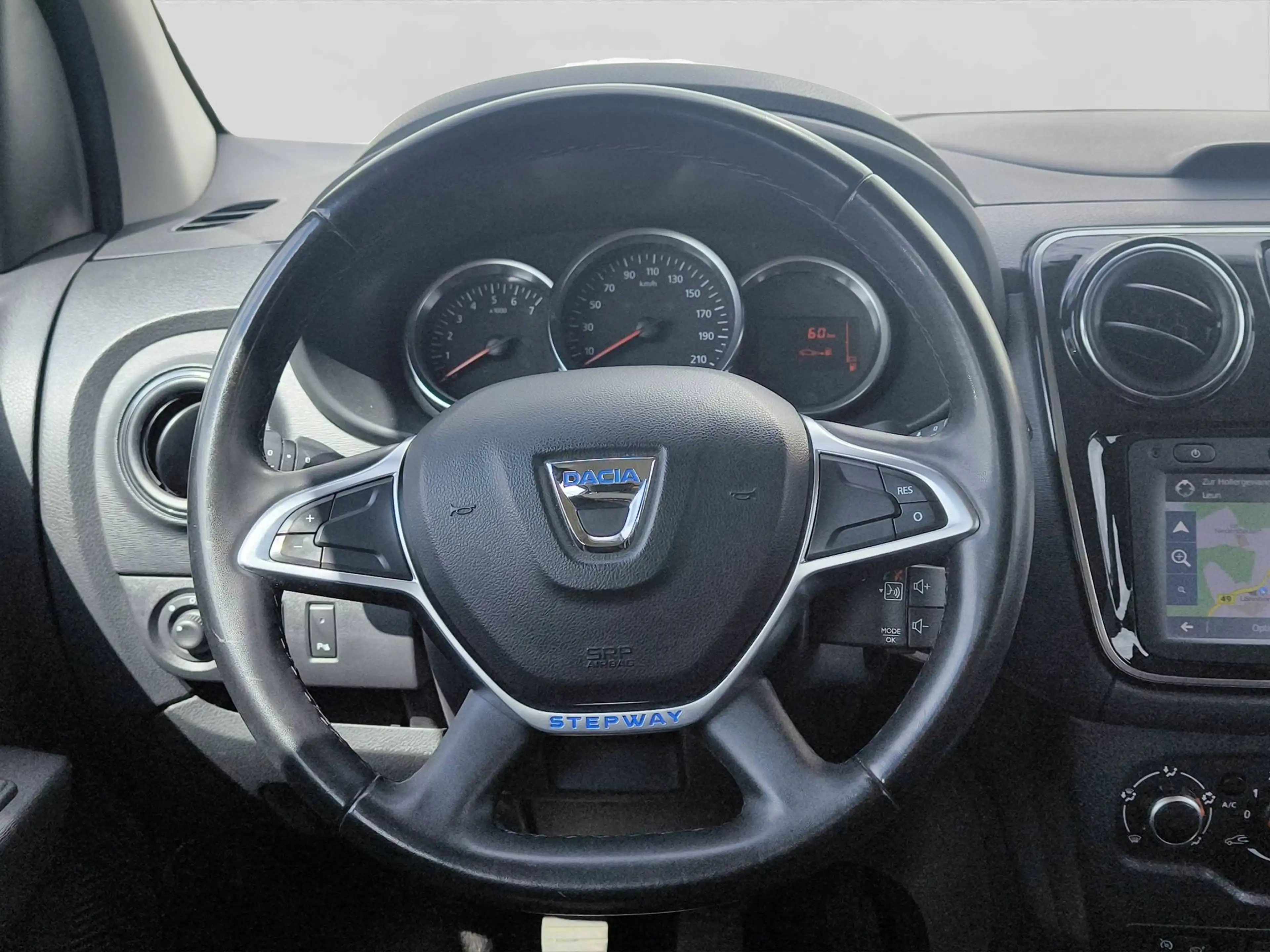 Dacia Lodgy Stepway*7 Sitze*AHK*Kamera*SHZ*Temp*1.Hand — photo 14