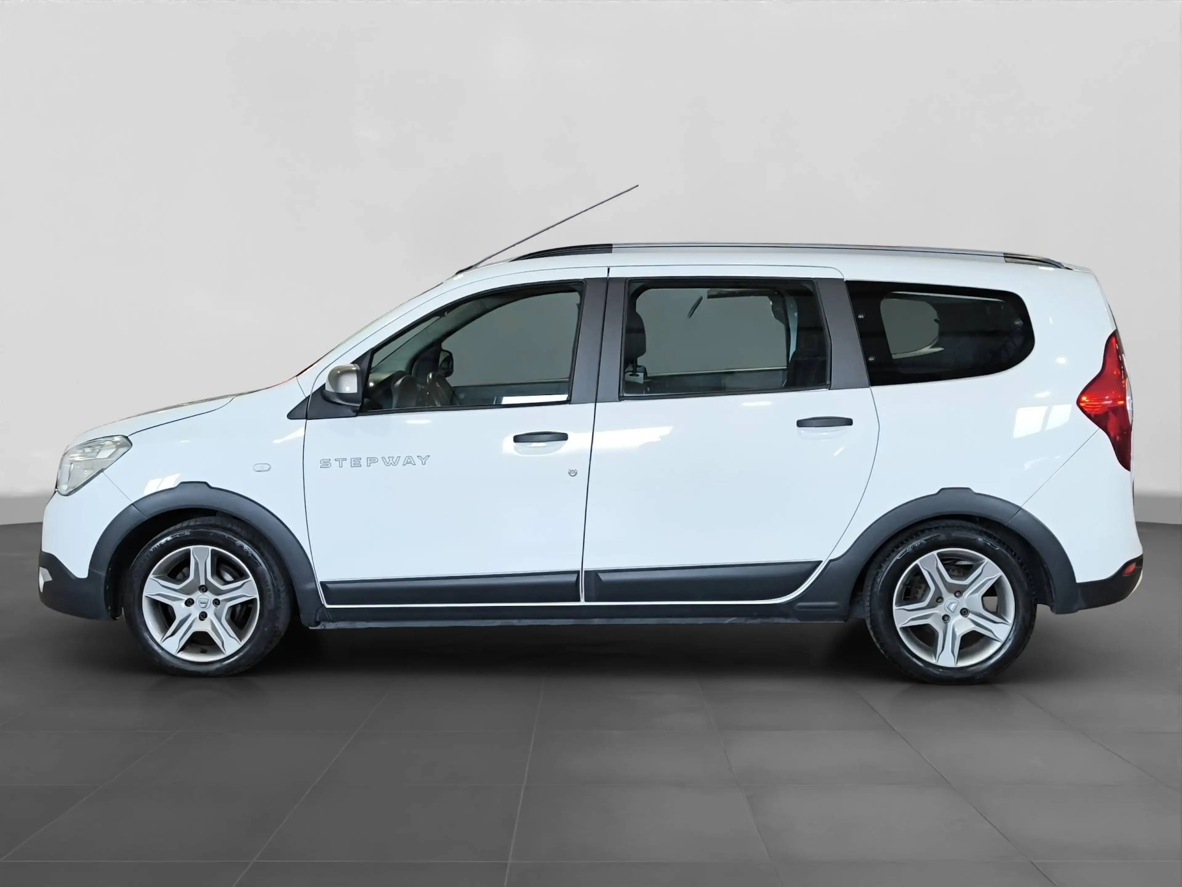Dacia Lodgy Stepway*7 Sitze*AHK*Kamera*SHZ*Temp*1.Hand — photo 8