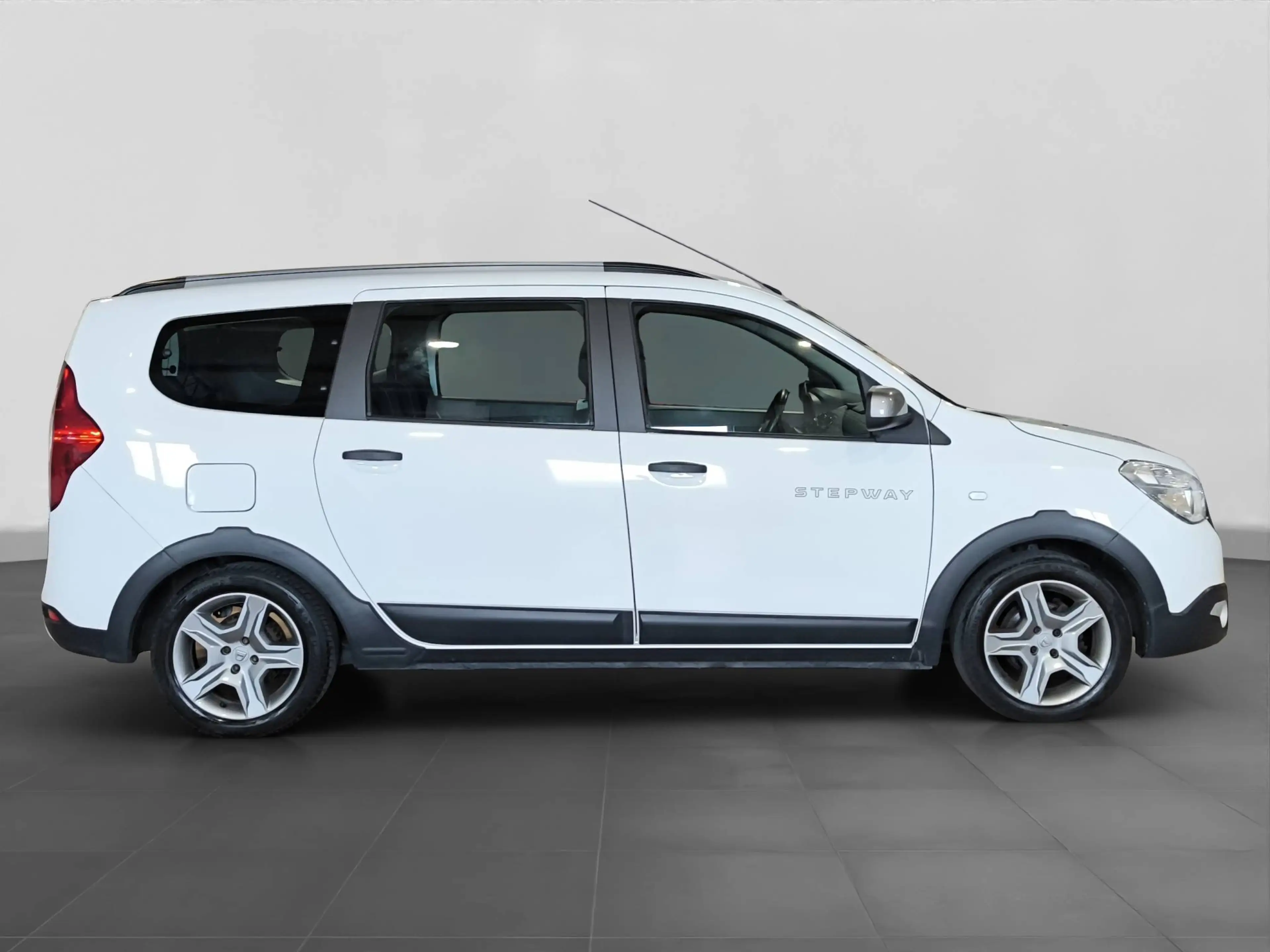 Dacia Lodgy Stepway*7 Sitze*AHK*Kamera*SHZ*Temp*1.Hand — photo 7