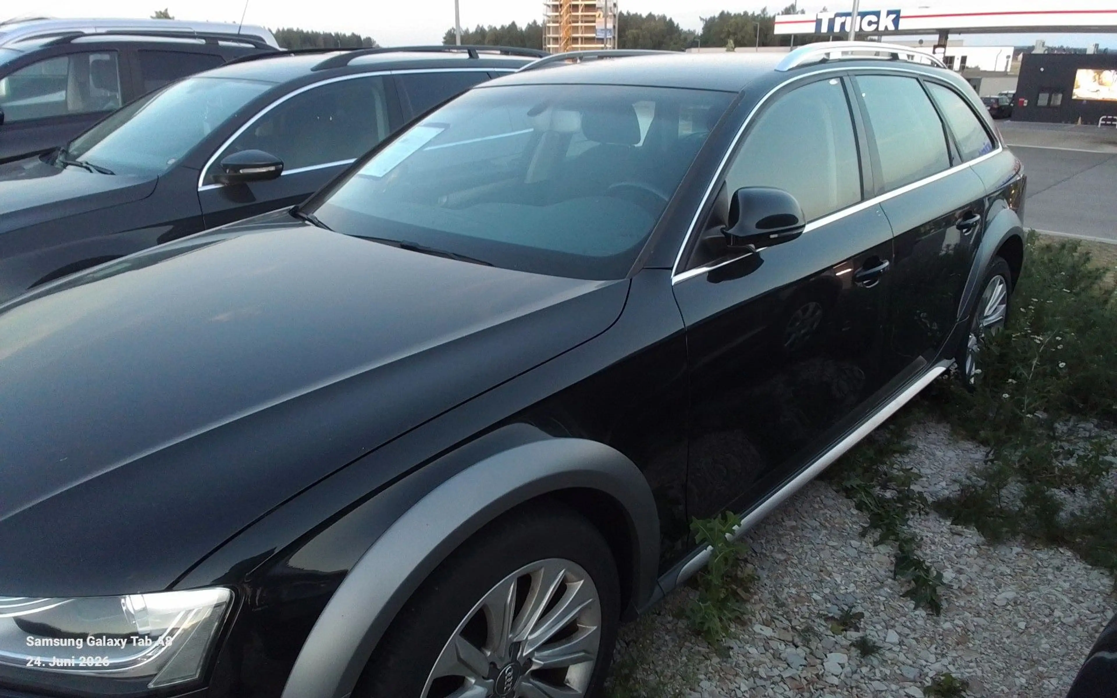Audi A4 allroad quattro 2.0 TDI — photo 3