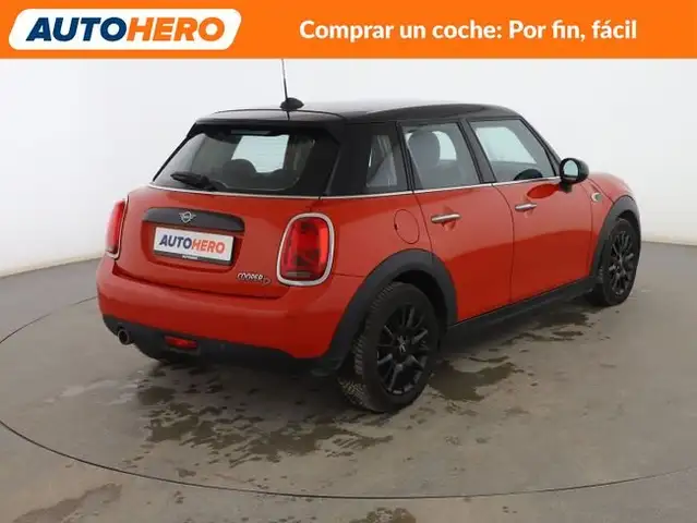 Mini Hatch view 6