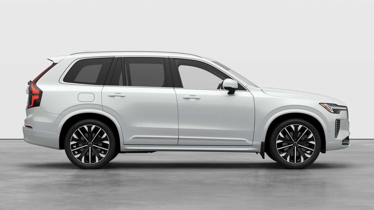 2026 Volvo XC90 T8 AWD Plus Bright Theme 7-Seater thumb 8