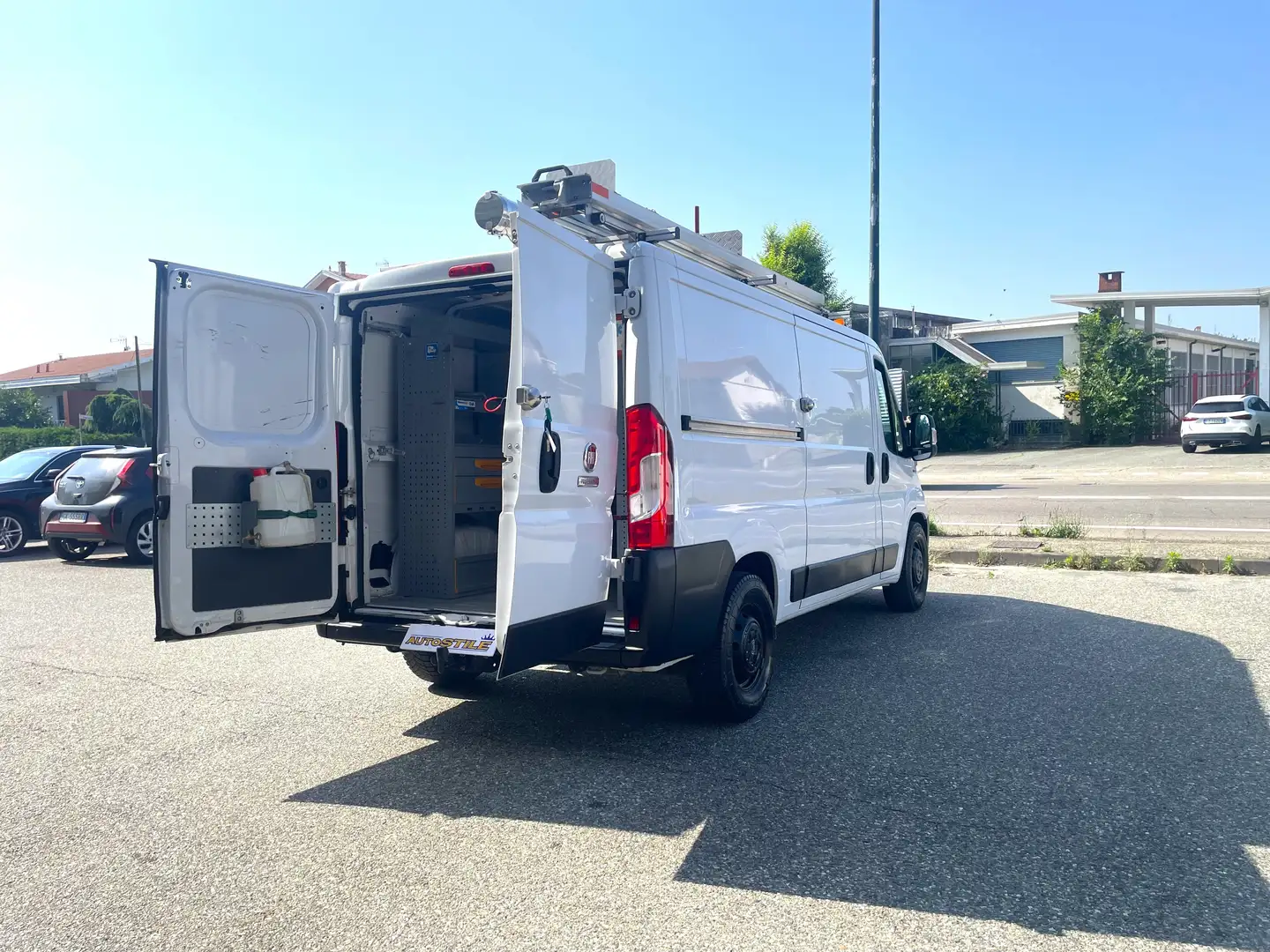Fiat Ducato MAXI 2.3 130cv OFFICINA MOBILE ATTREZZATO PA MEDIO Bianco - 2