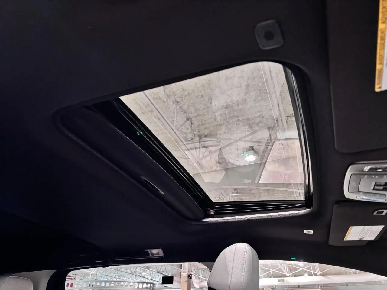 Toyota Sienna снимка Toyota Sienna