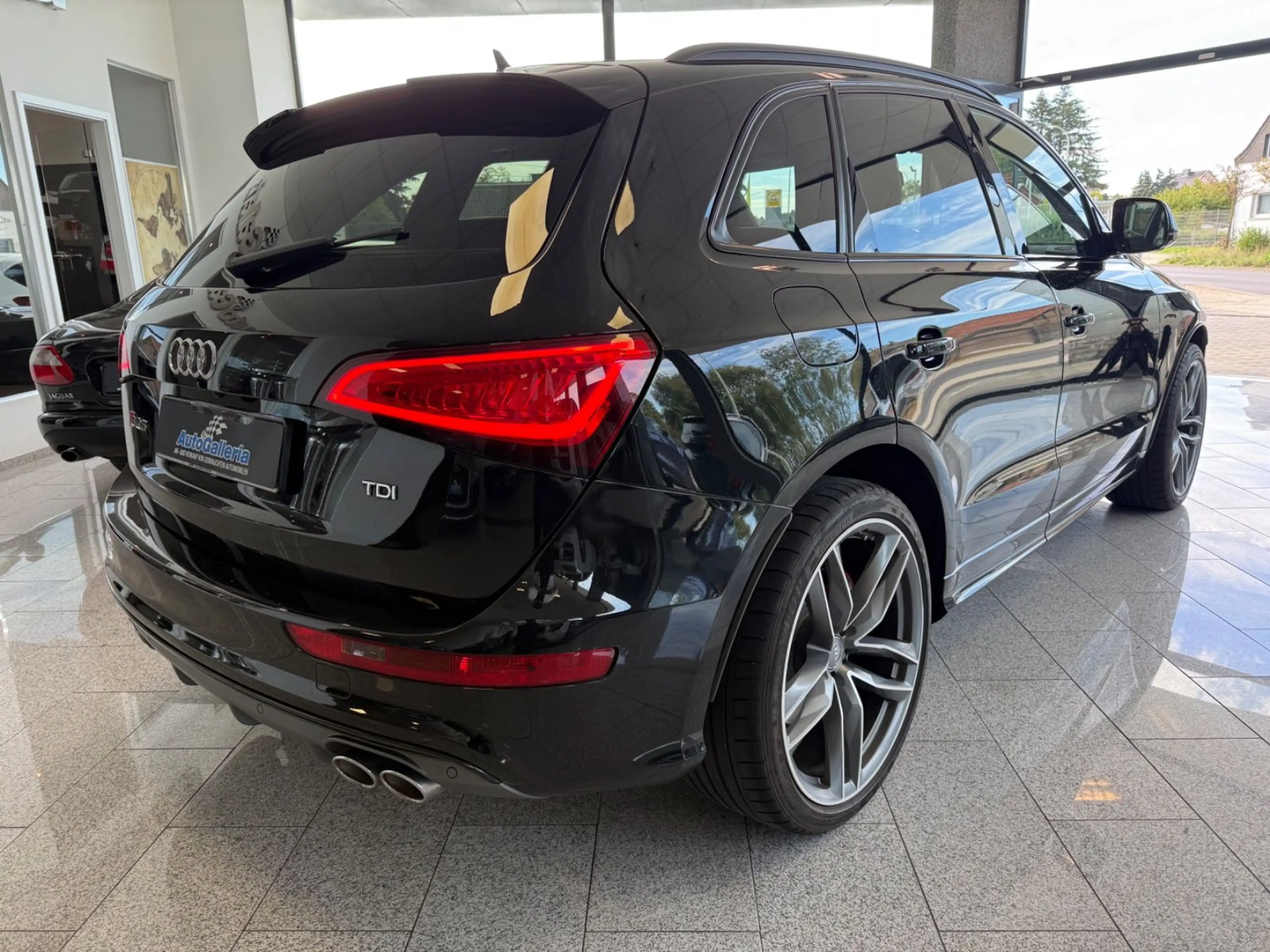 Audi SQ5 3.0 TDI quattro Pano Carbon Kamera Sportsitz — photo 8