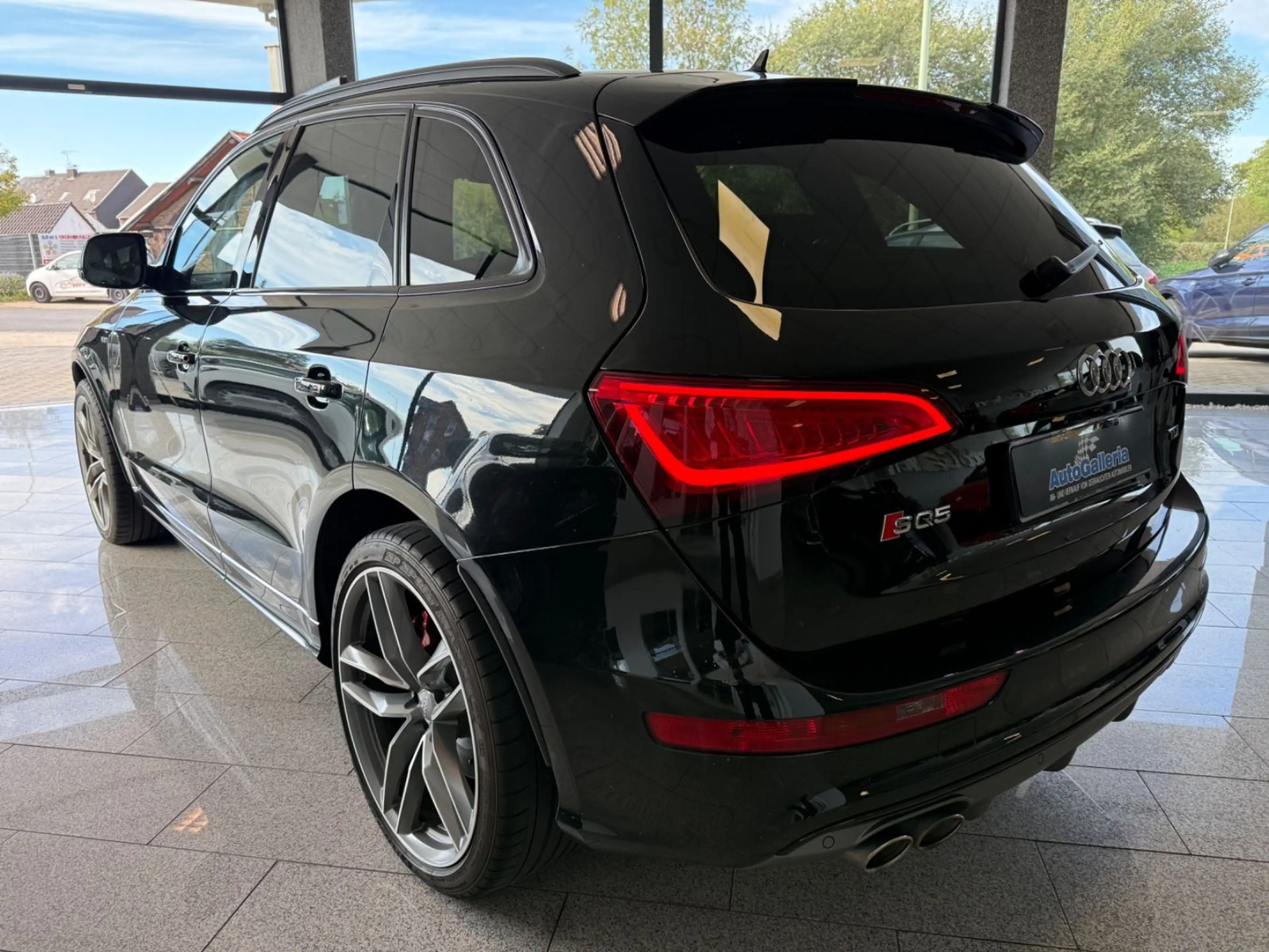 Audi SQ5 3.0 TDI quattro Pano Carbon Kamera Sportsitz — photo 10