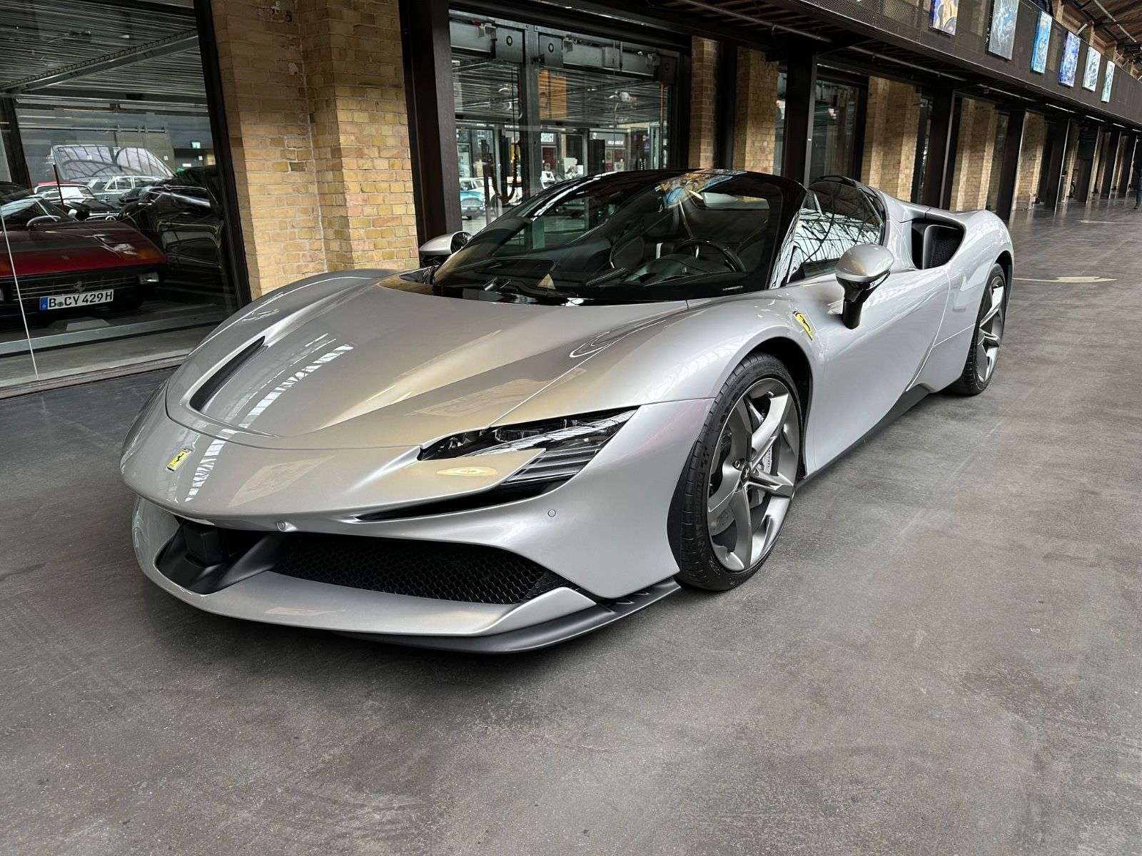 Brugt Ferrari Sf90 Spider 4.0