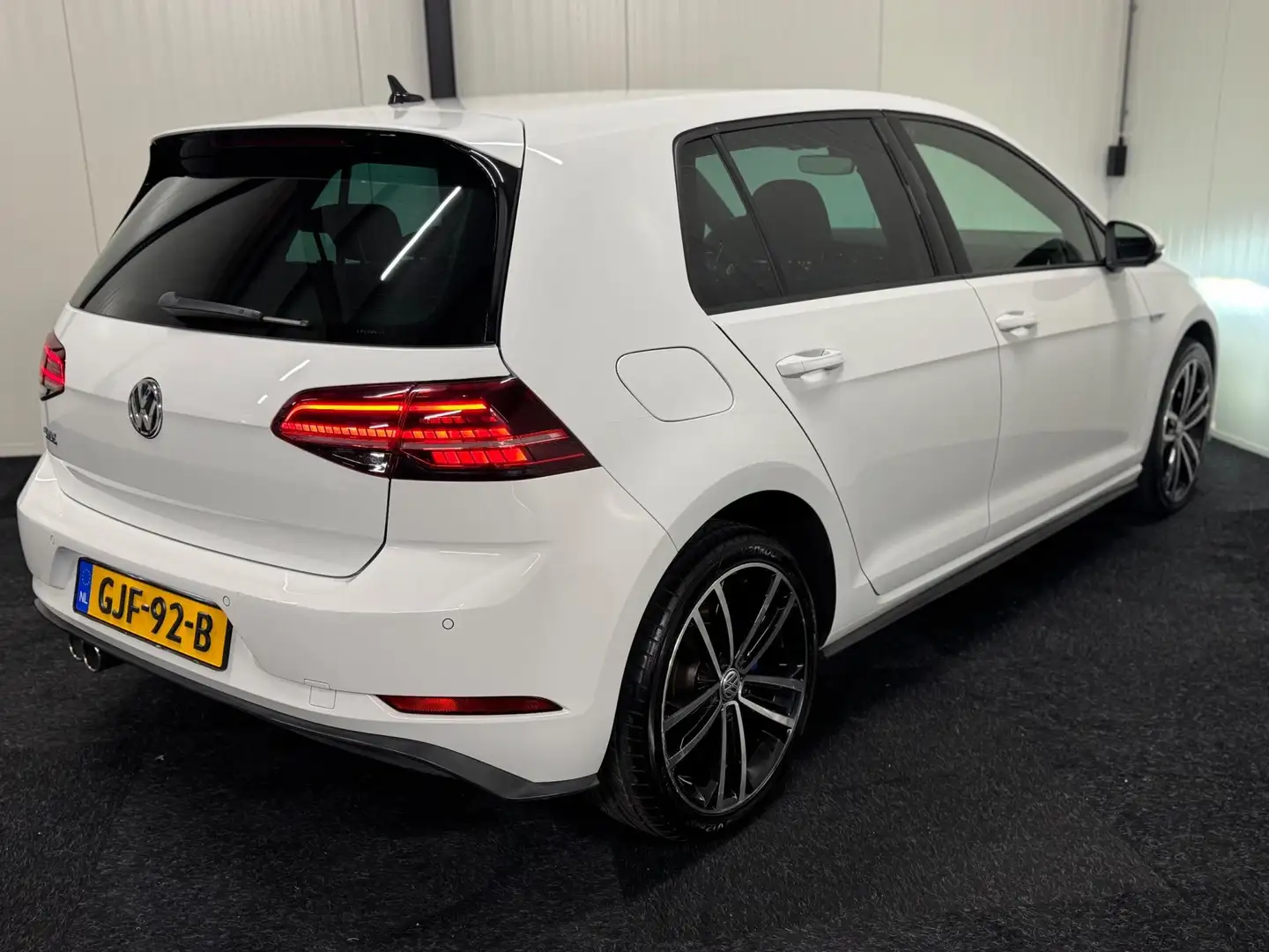 Volkswagen Golf GTE 1.4 eHybrid OPF DSG - 2