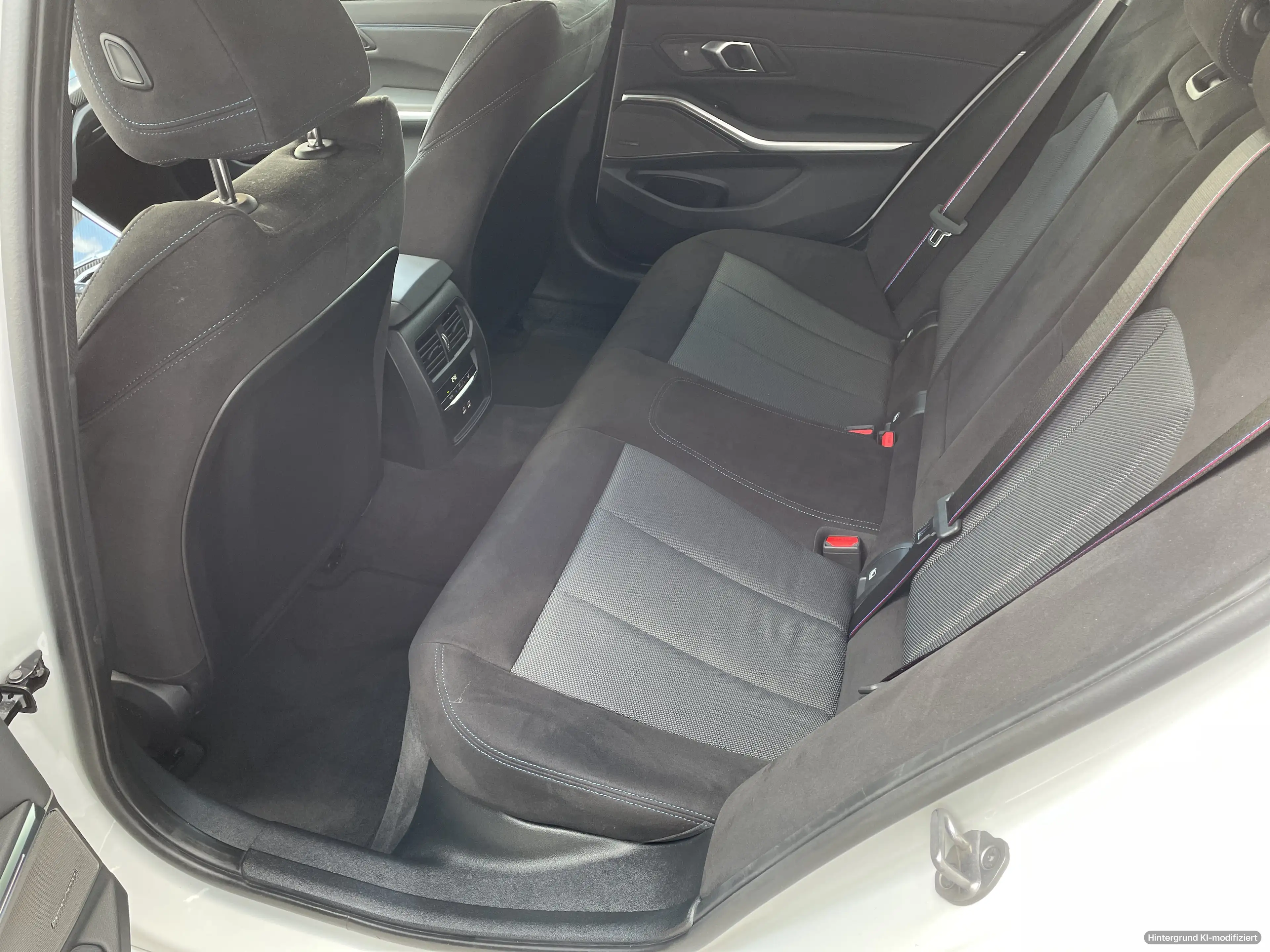 BMW 340 M340i xDrive M Sportpaket Pro-Adaptives M Fahrwerk — photo 11