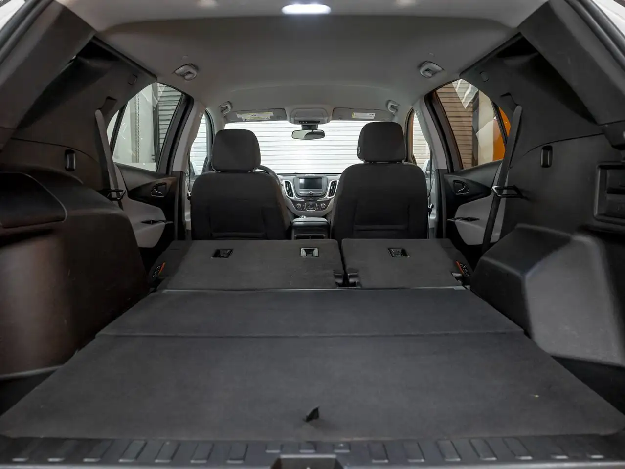 Chevrolet Equinox снимка Chevrolet Equinox