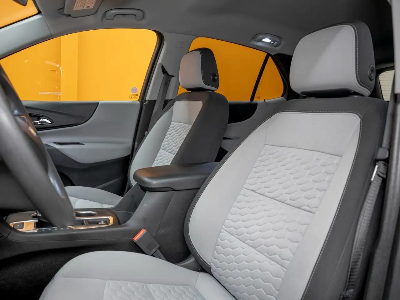 Chevrolet Equinox снимка Chevrolet Equinox