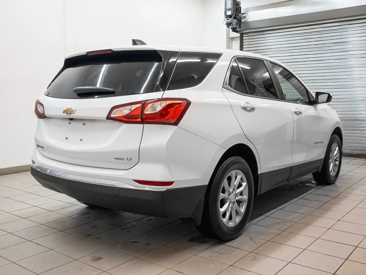 Chevrolet Equinox снимка Chevrolet Equinox