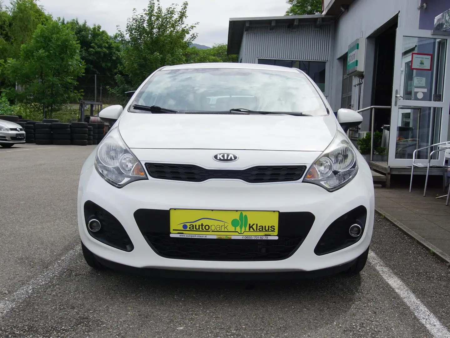 Kia Rio Attract Weiß - 2