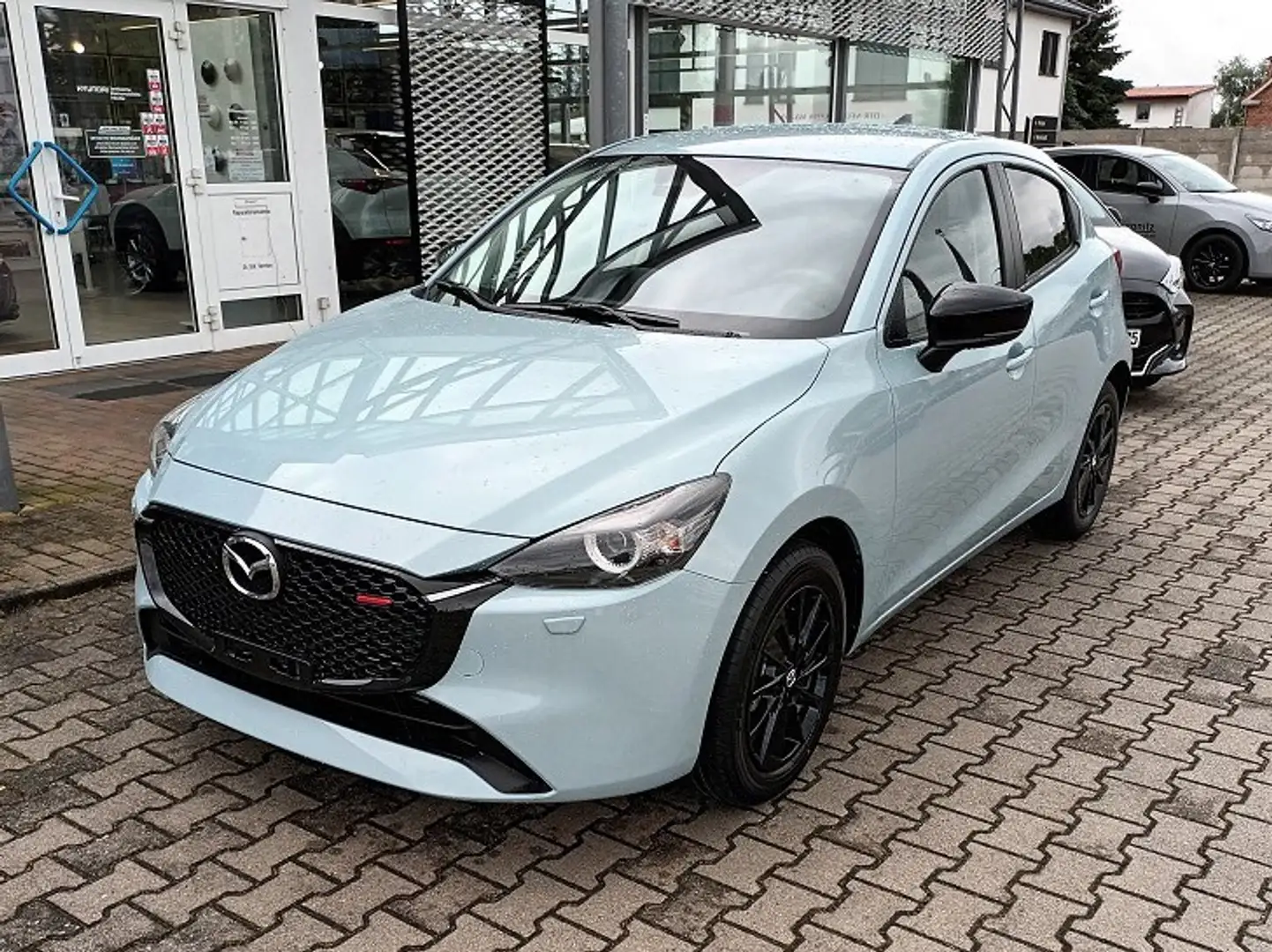 Mazda 2 1.5L e-SKYACTIV G 90ps 6MT FWD HOMURA Blau - 2