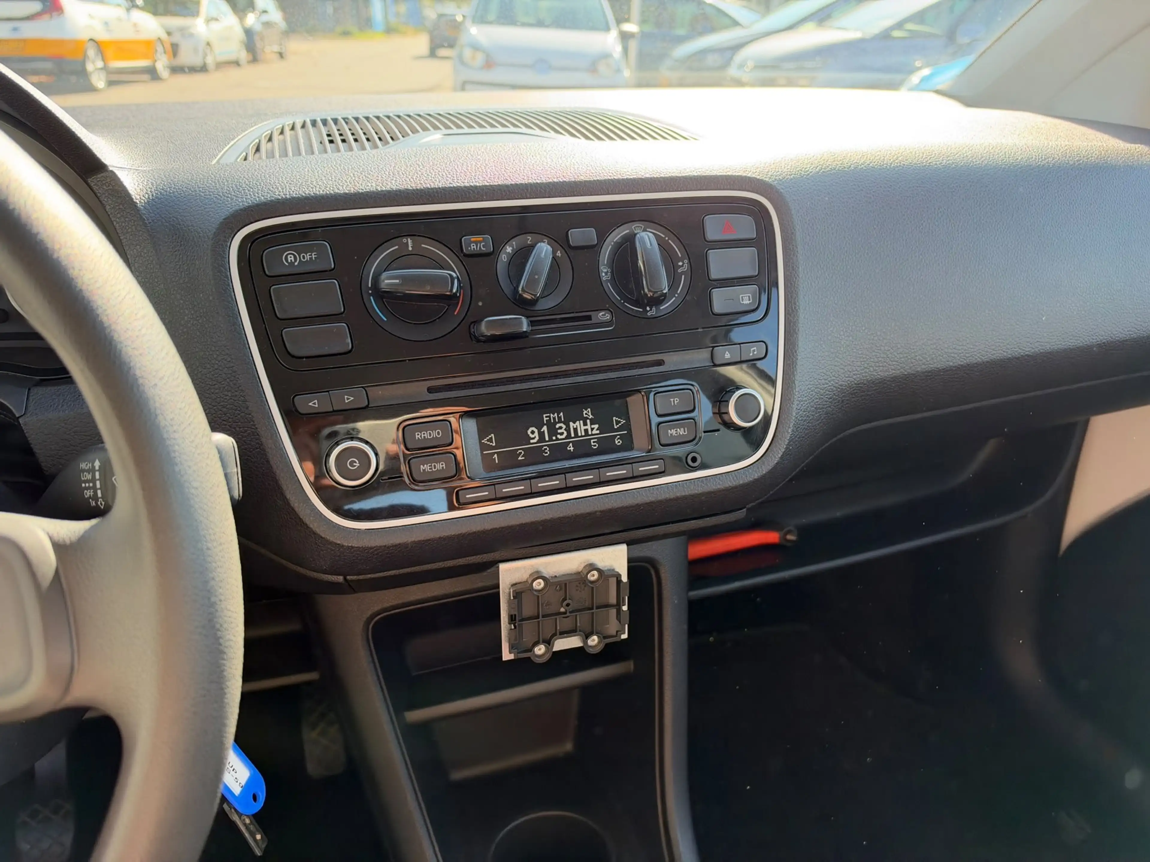 Volkswagen up! 1.0 take up! BlueMotionm Airco, NAP, 1ste eigenaar — photo 14