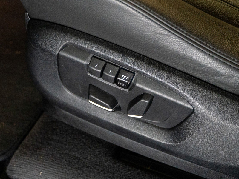 BMW X6 M50d Memory Kamera Schiebedach — photo 11