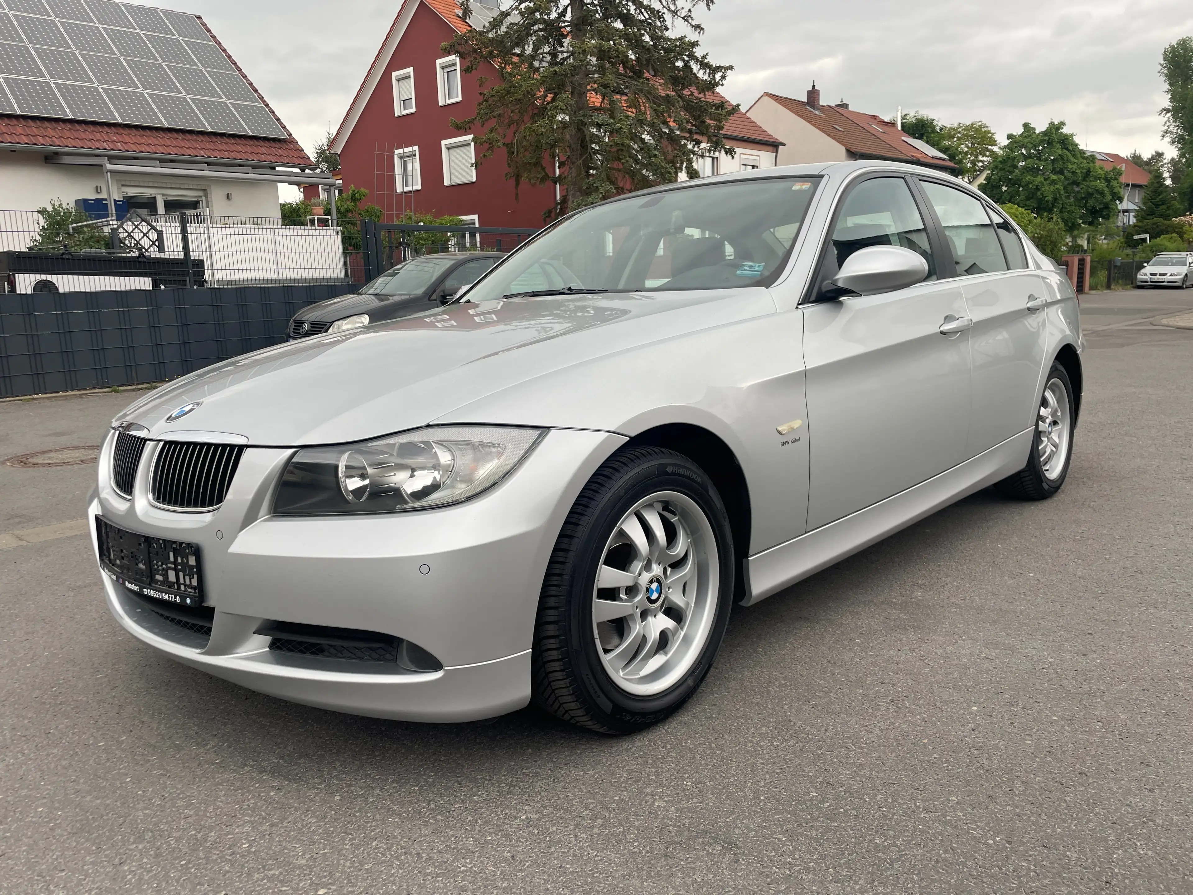 BMW 325 325i E90 WIE NEU!!! TÜV NEU 04/2027