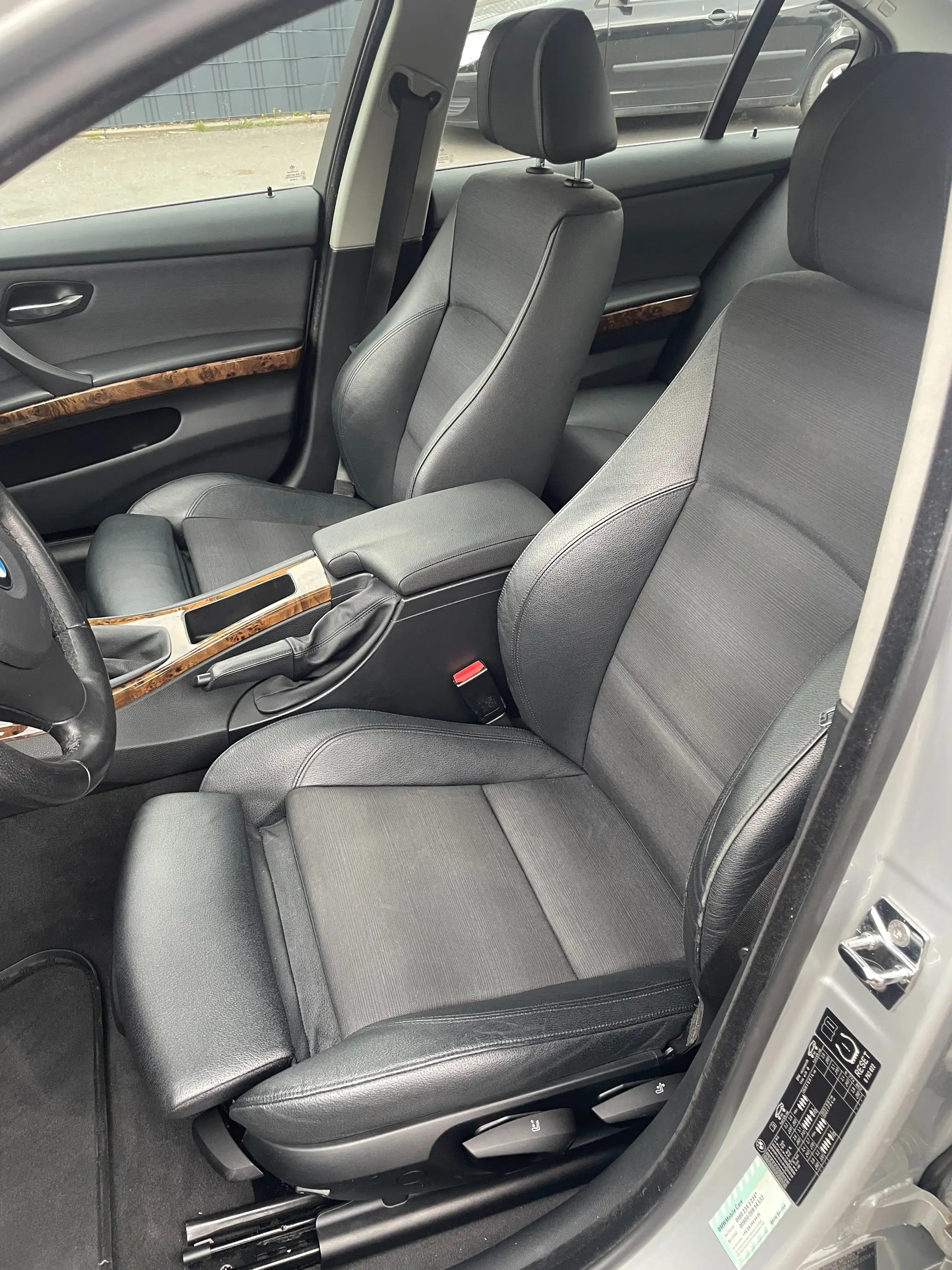 BMW 325 325i E90 WIE NEU!!! TÜV NEU 04/2027 — photo 9
