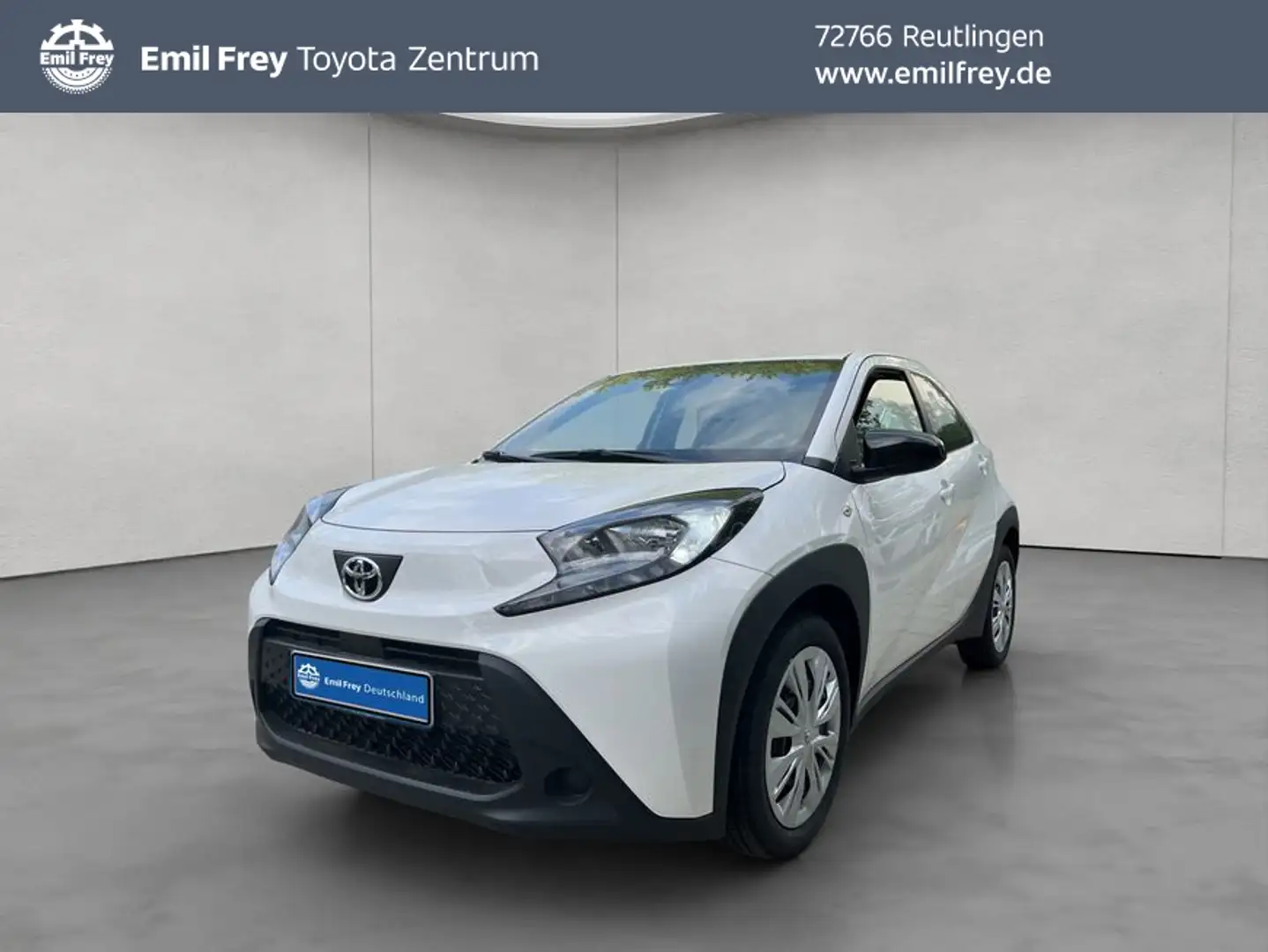 Toyota Aygo X X Play 53 kW, 5-türig Wit - 1