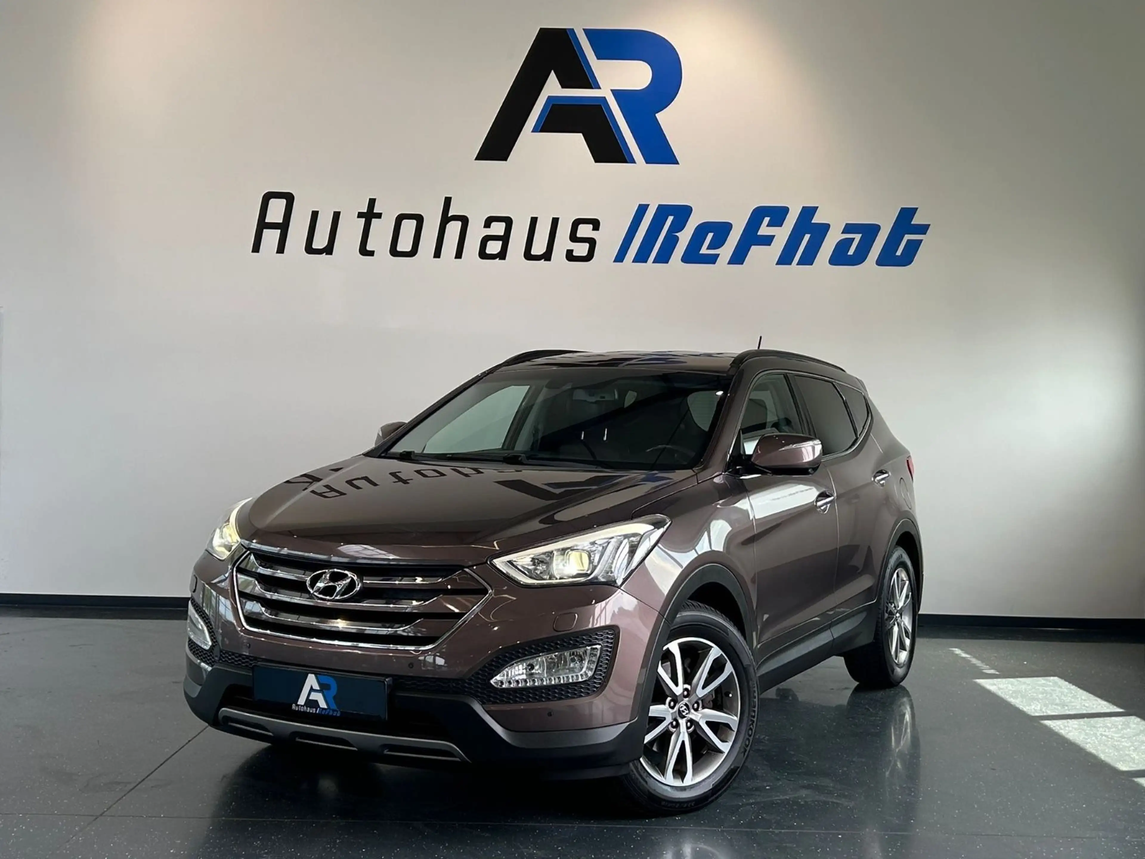 Hyundai SANTA FE Premium 4WD*PDC*LED*SHZ*AHK*