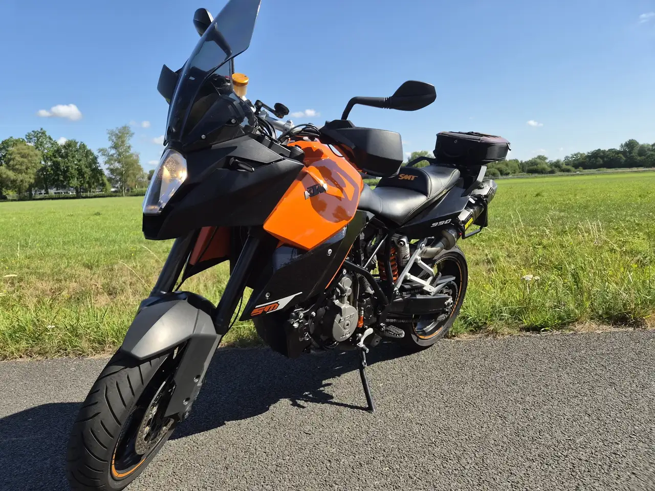 KTM 990 Supermoto