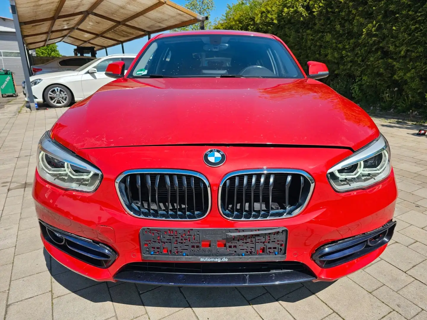 BMW 118 Baureihe 1 Lim. 5-trg. 118 i Sport Line Rot - 1