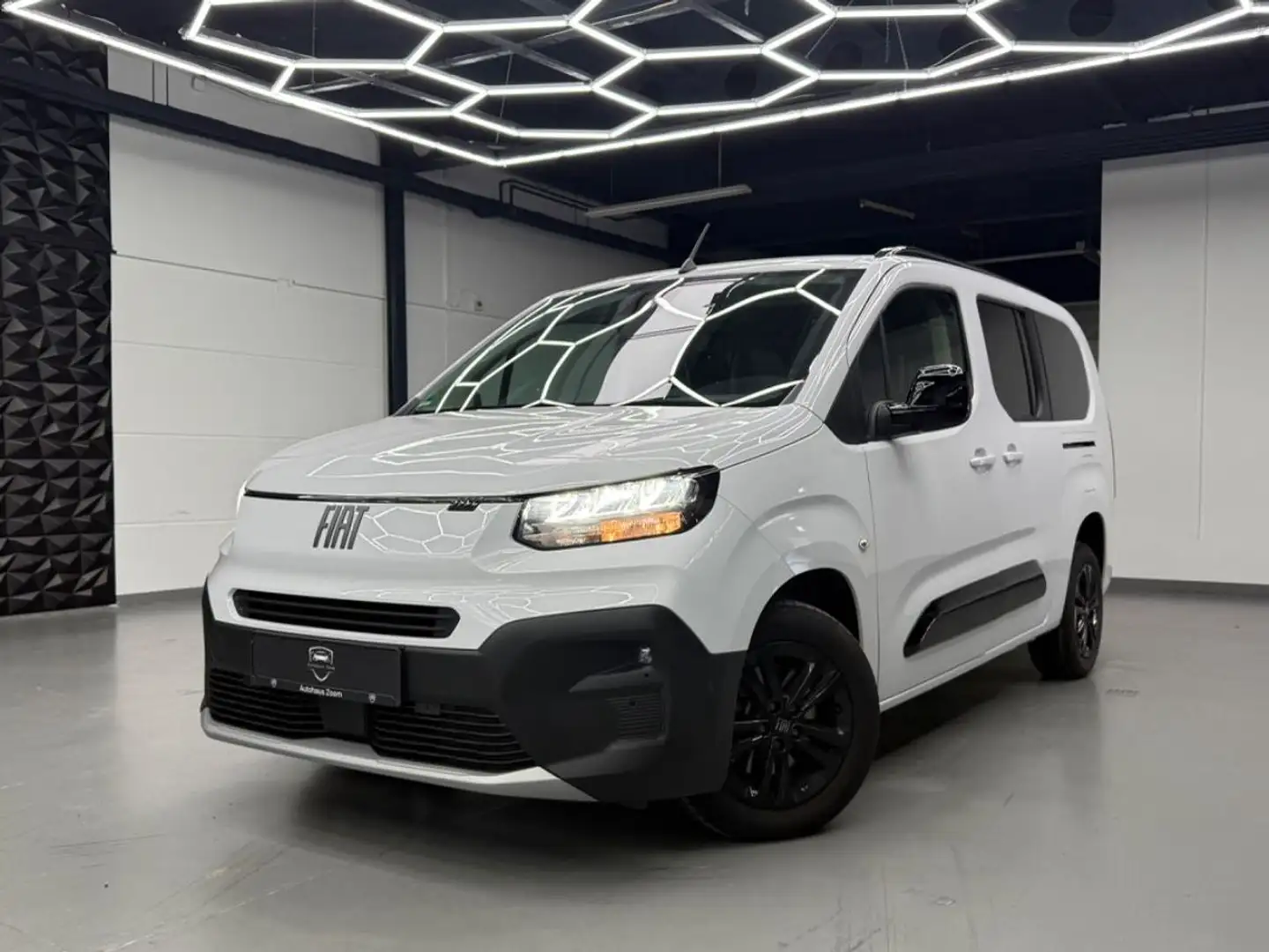 Fiat Doblo Maxi L2 7-Sitze/AHK/Apple/DAB/KAMERA/VOLL Weiß - 1