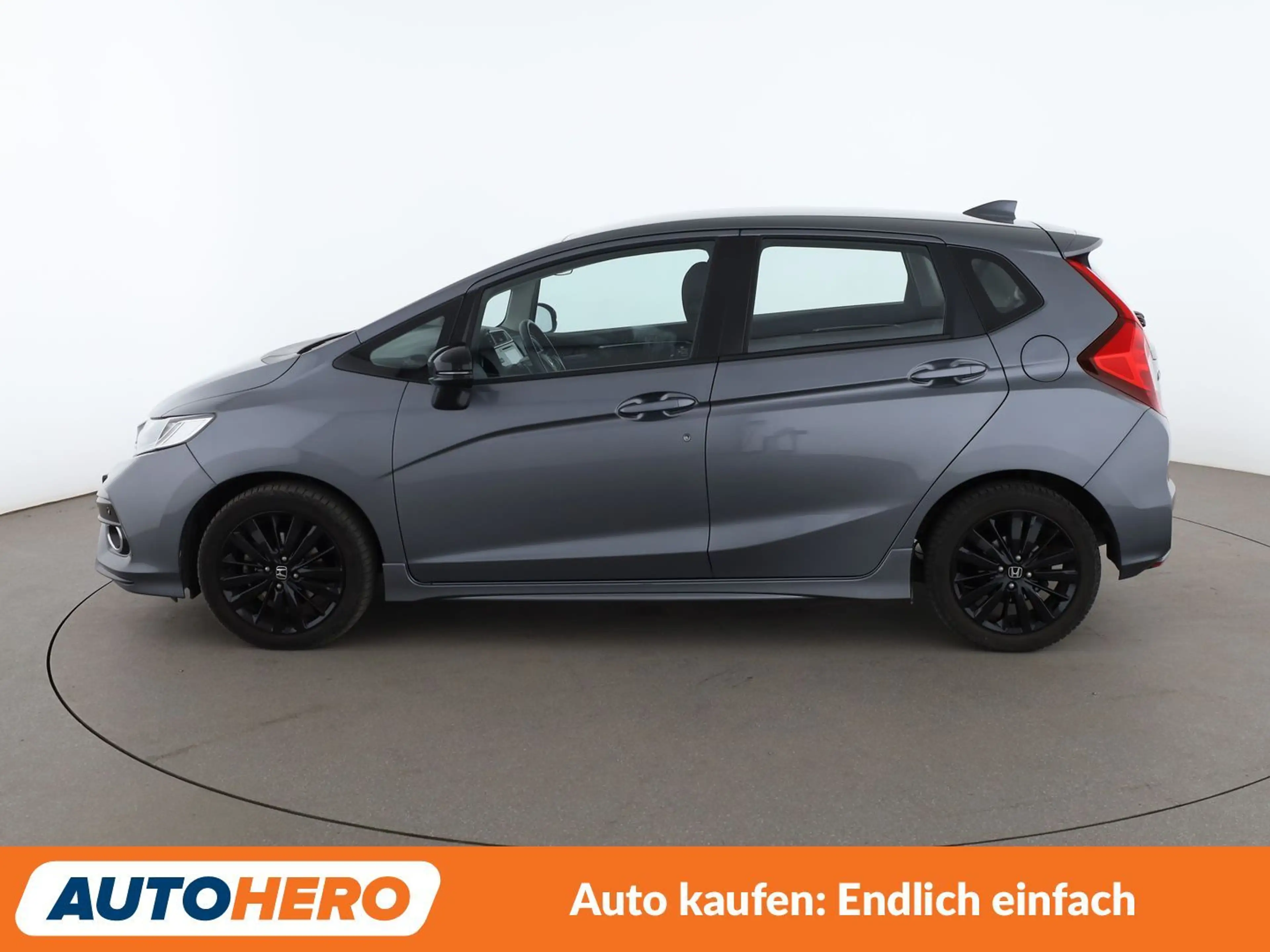 Honda Jazz 1.5 i-VTEC Dynamic*NAVI*TEMPO*PDC*SHZ*LIM* — photo 3