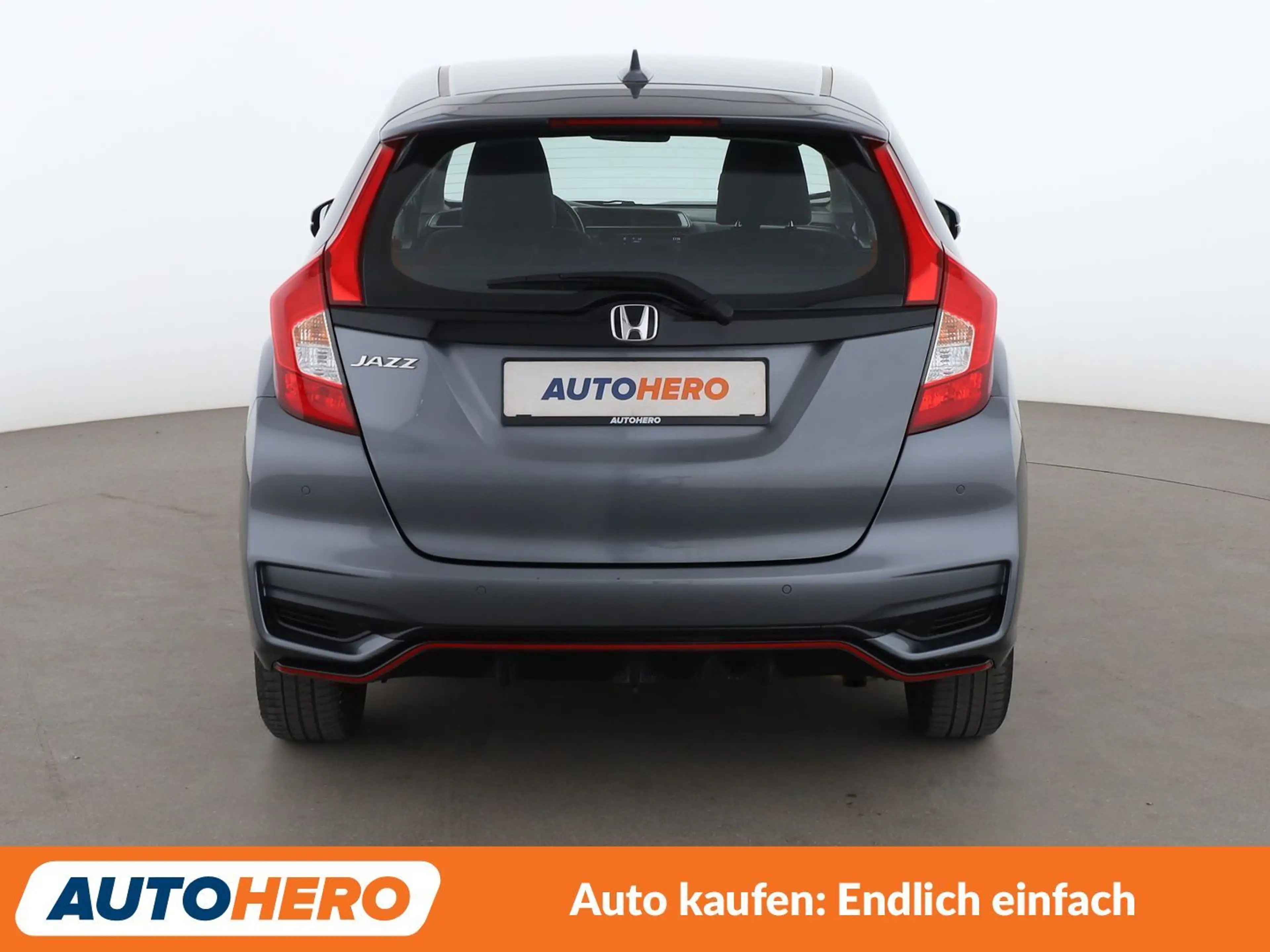 Honda Jazz 1.5 i-VTEC Dynamic*NAVI*TEMPO*PDC*SHZ*LIM* — photo 5