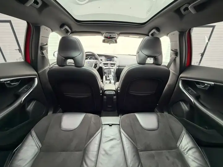Volvo S40 2013, foto 18