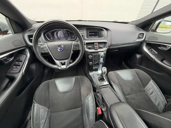 Volvo S40 2013, foto 9