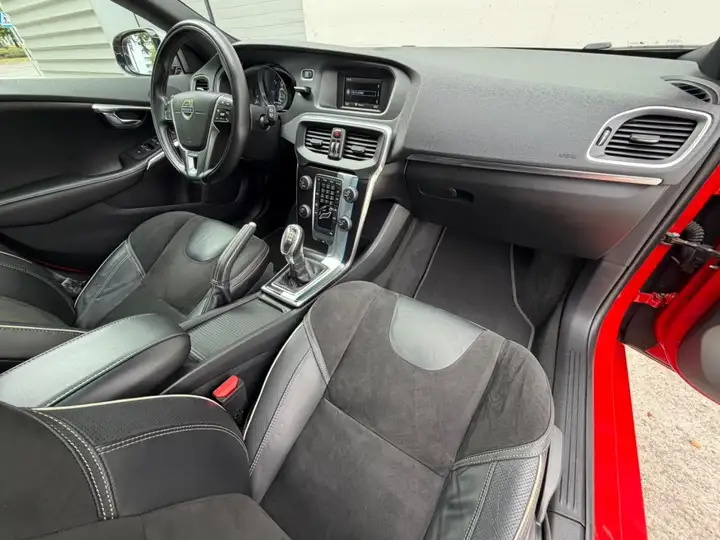 Volvo S40 2013, foto 16