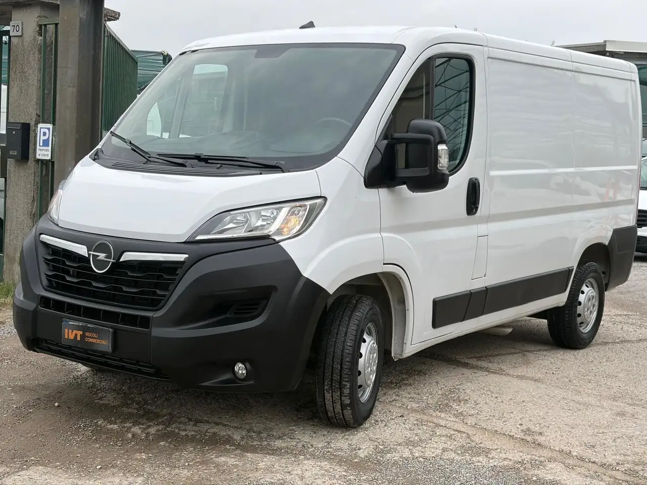 Opel Movano