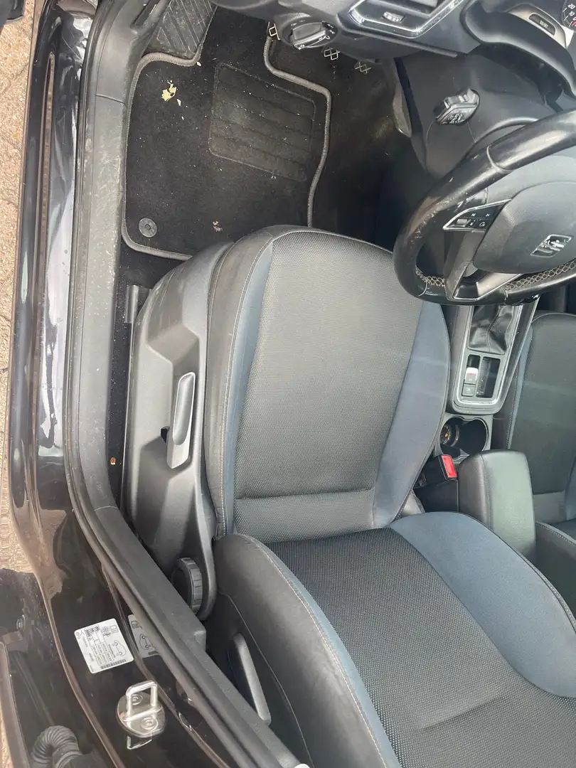 SEAT Ateca 1.6 TDI Xc BnsInt Fekete - 2