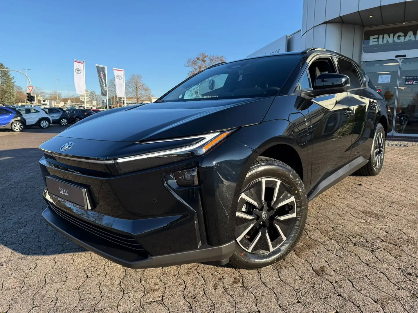 Toyota bZ4X 73 kWh Teamplayer Schwarz - 1