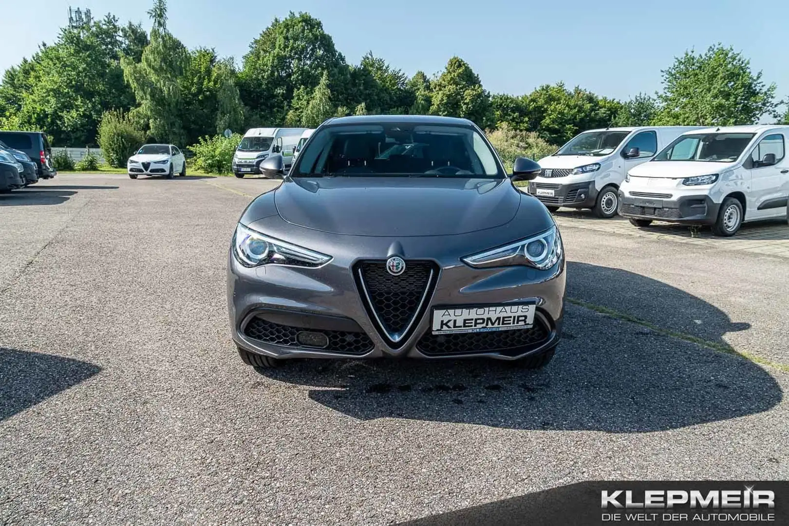 Alfa Romeo Stelvio SUPER 2.0 Turbo 16V 147kW (200 PS) AT Gris - 2