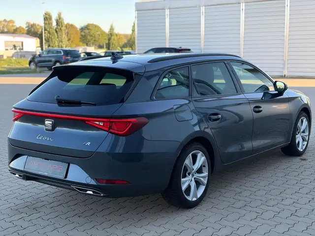 Seat Leon view 7