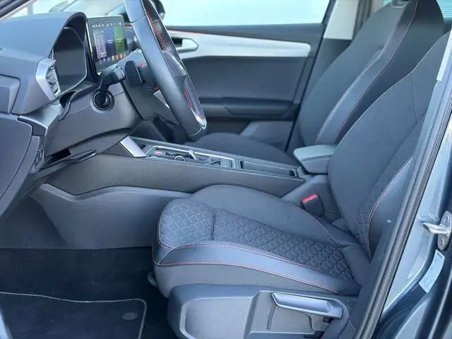 Seat Leon view 8